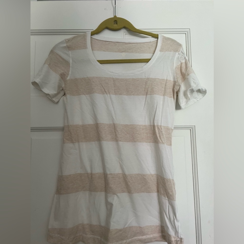 Lululemon Every Yogi Tee in Stroll Stripe Heathered Cashew White/White